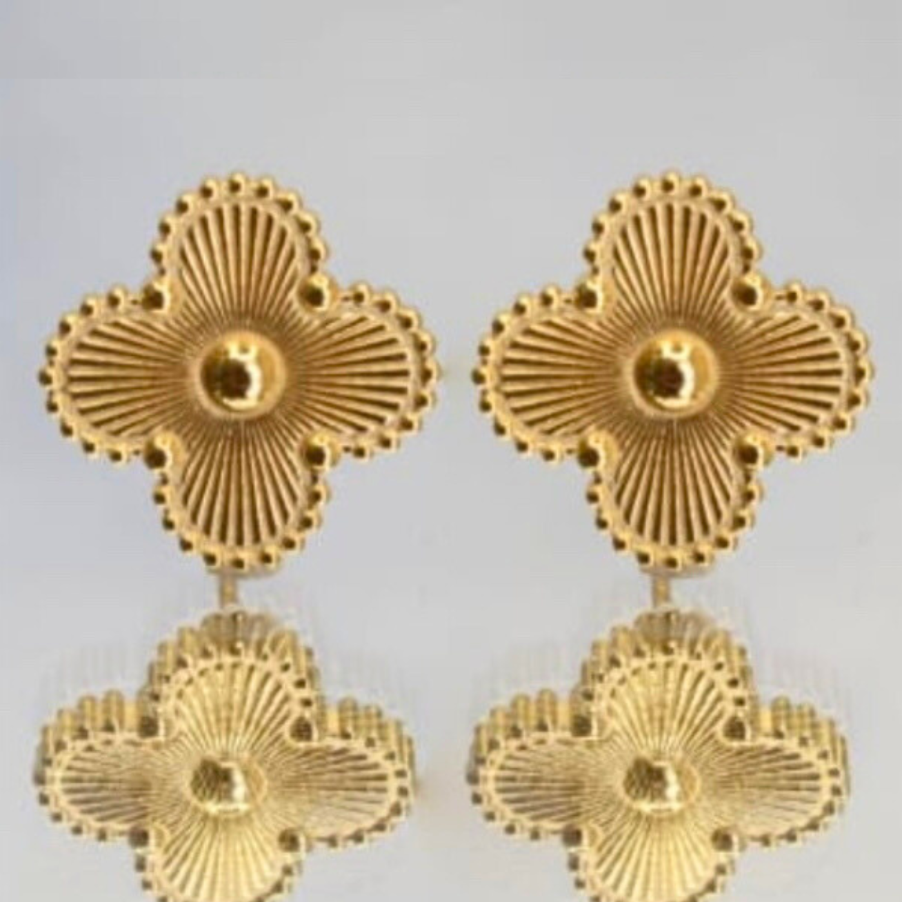 Essence Clover Earrings