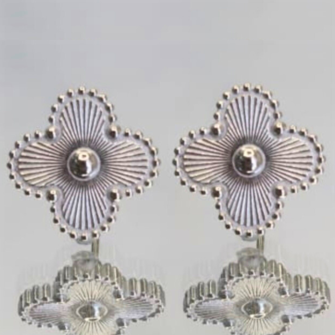 Essence Clover Earrings