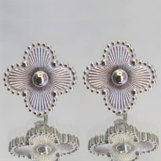 Essence Clover Earrings