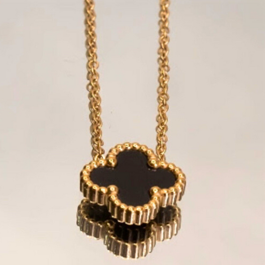 Essence Single Clover Necklace