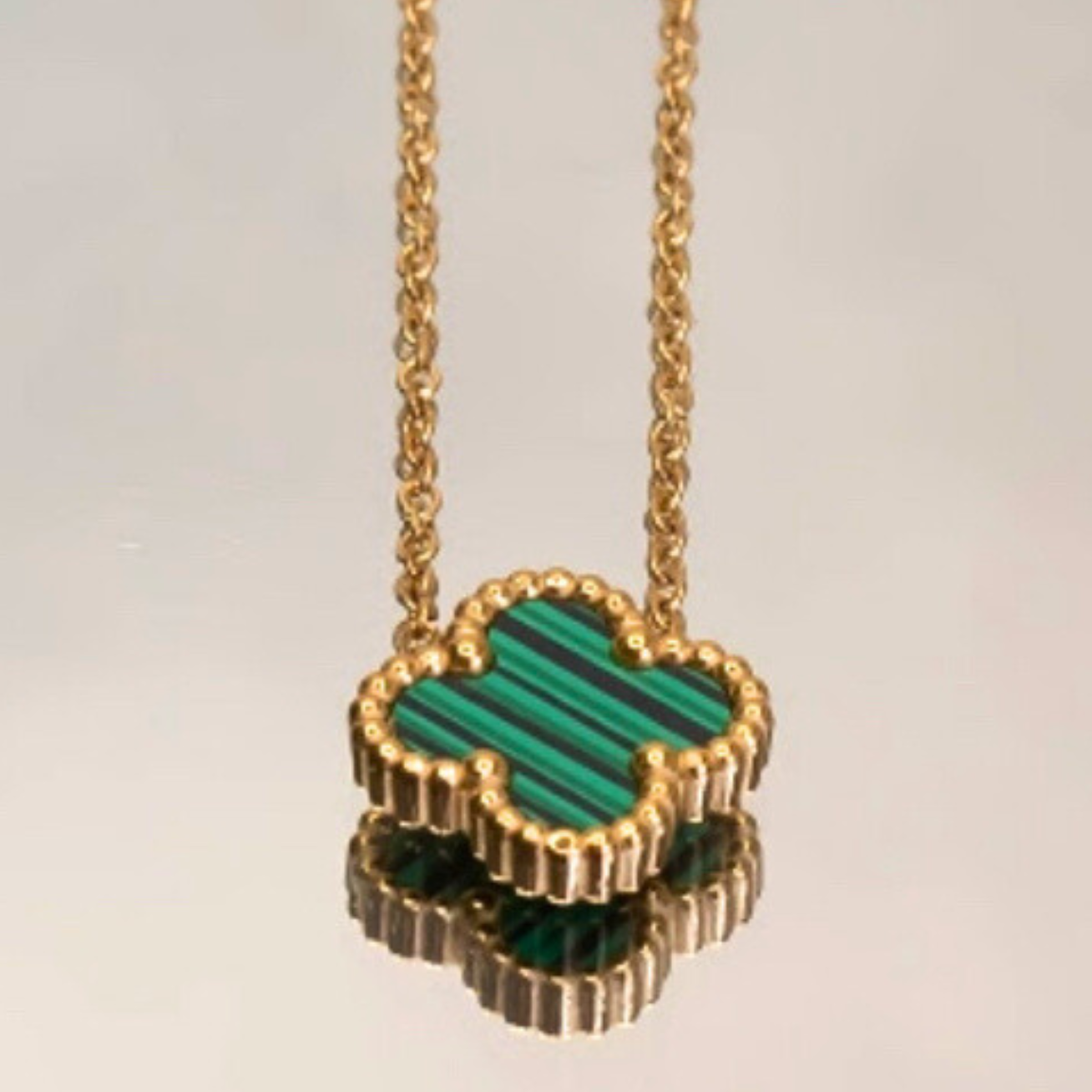 Essence Single Clover Necklace